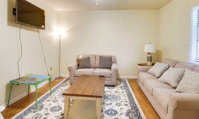 Hazlehurst House | Hazlehurst Vacation Rental - 40 Mi to Jackson!