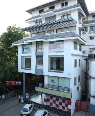 Perintalmanna Hotel | hazmi inn