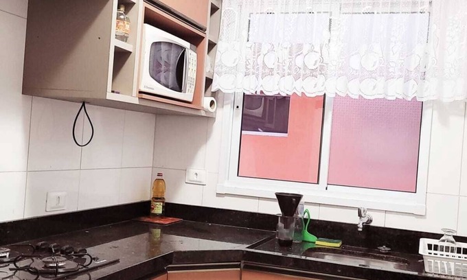 Indaia Apartment | HBH07 - Apartment in Indaiá, 100m from the sea. Wi-fi, TV, Equipped Kitchen, Ideal for Families