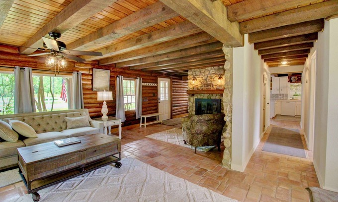 Dickinson House | Head out to the country!