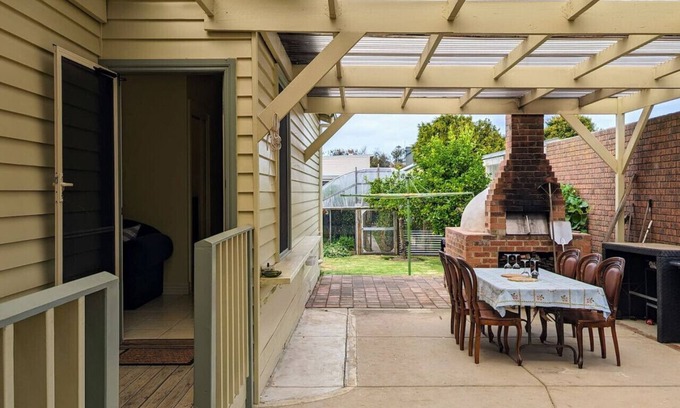 Queenscliff Cottage | Heart of Queenscliff - charming guesthouse