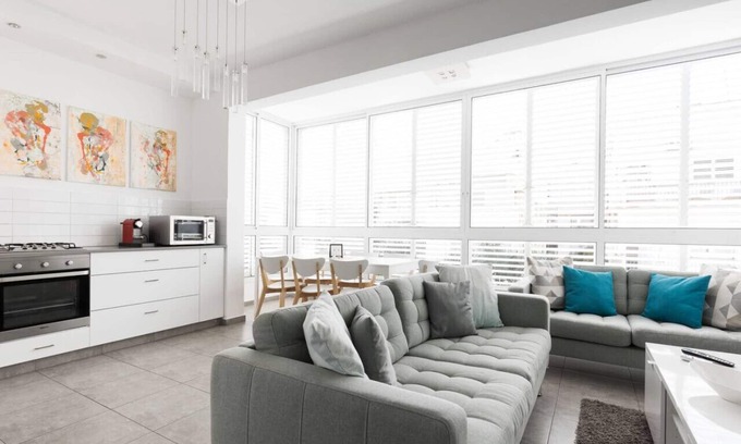 Tel Aviv City Center Apartment | Heart of Tel-Aviv Spacious Stay by Sea N' Rent