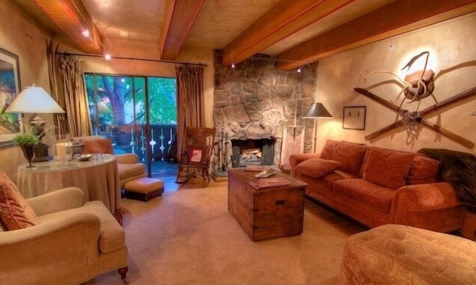 Vail Condo | Heart of Vail Village!European Elegance,Walk to Gondola,Free Ski Locker & HotTub