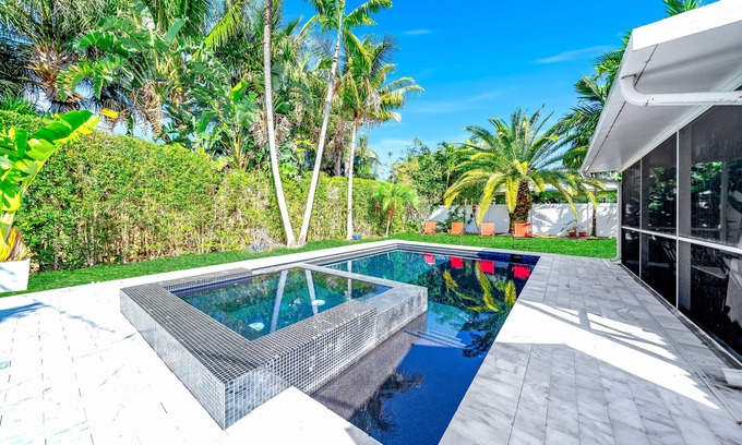 Coral Ridge Isles House | Heated Pool+Hot Tub! Ping-Pong+Close 2 Beach!