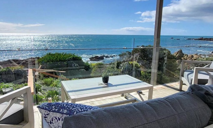 Boat Harbour Beach House | Heathcliff. Stunning ocean views!