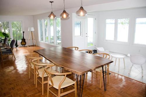 Consecon House | Heaven on Huycks Bay
