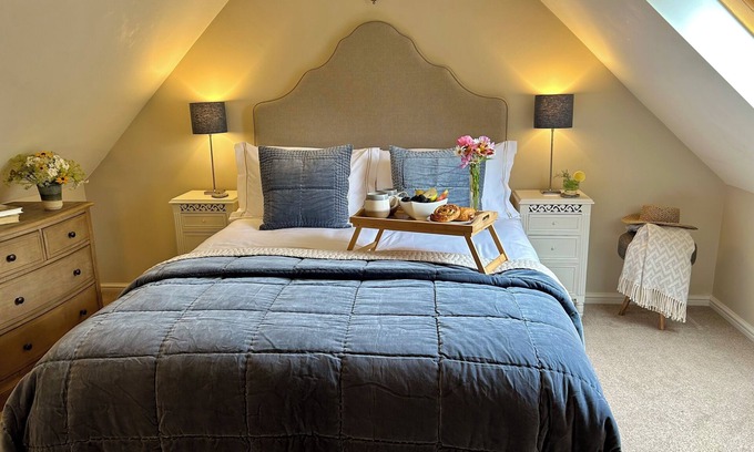 Muchelney Cottage | Heavenly hideaway - detached Couples retreat near to Langport, Somerset