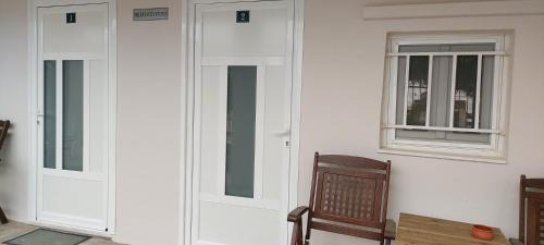 Spata-Artemida Apartment | Helen's studio 2