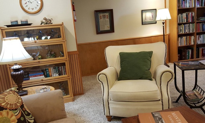 Helena Apartment | Helena's Best! Large, comfortable apartment near State Capitol.