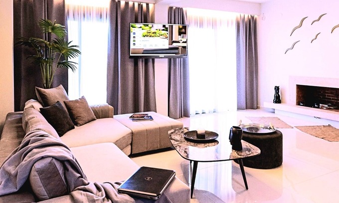 Kriopigi Villa | Helios Blue Villas: Creating New Summer Life Experiencesnn