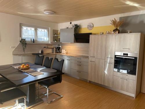 Appenweier Apartment | Helle, gemütliche, kühle,moderne Wohnung Nähe Europapark, Straßburg, Schwarzwald