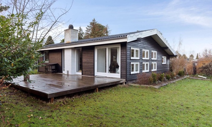 Togeholt House | "Hendrina" - 500m from the sea by Interhome