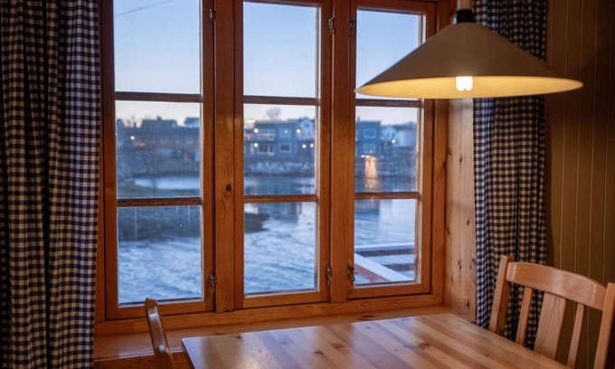 Henningsvaer Cabin | Henningsvær Rorbuer