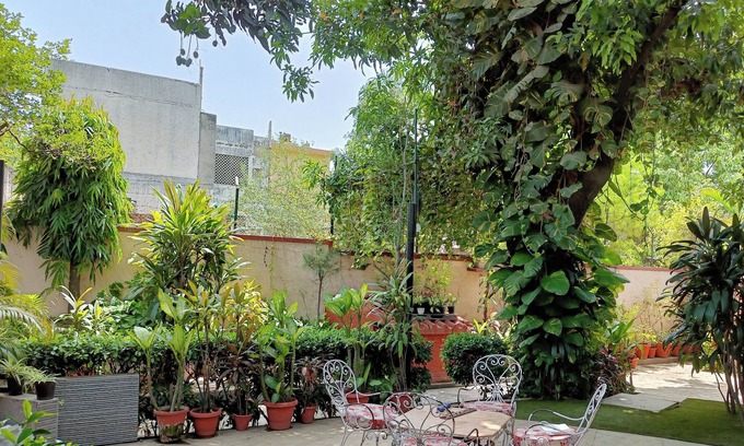 Delhi Bed & Breakfast | Heritage Home, Suite-1 CP
