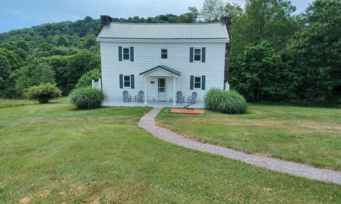 Farmington House | Heritage Homeplace in the Highlands