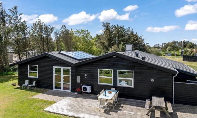 Lokken House | "Hermine" - 600m from the sea by Interhome