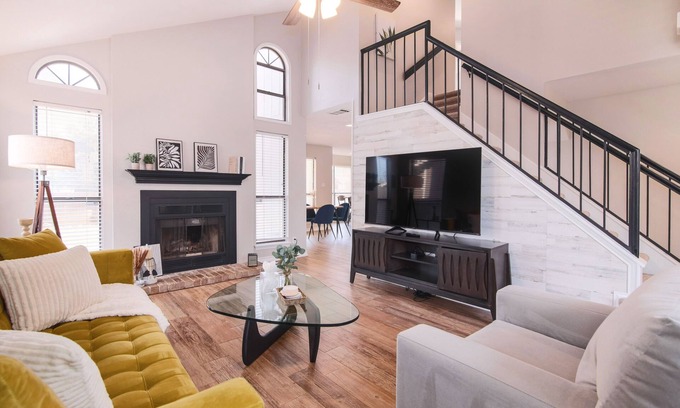 Brushy Creek House | Hestia: Extended Stay Sunset Oasis in Brushy Creek