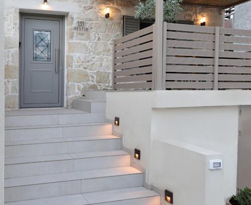 Georgioupolis Apartment | HESTIA frontyard Georgioupolis