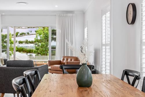 East Toowoomba House | Hestia Villa - Luxury Retreat near CBD and Grammar