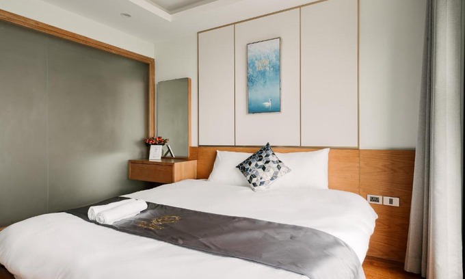 Quang An Apartment | Hi-Home West Lake - D'Le Roi Soleil Xuan Dieu