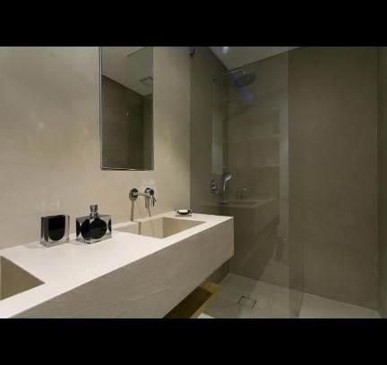 Misericordia House | Hi to the luxe apt