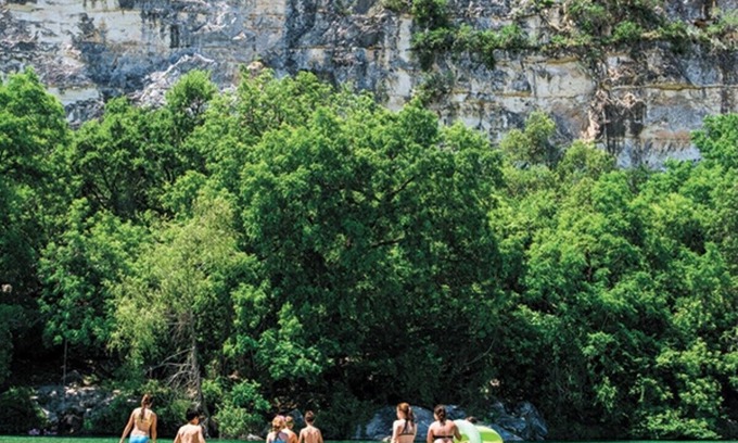 Uvalde House | Hidden Gem on the Crystal clear water of the Nueces River