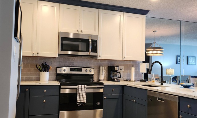 North Ocean City Condo | Hidden Harbour 2BR/2BA – Bayside Condo w/Pool, Steps to Sand & Northside Park!