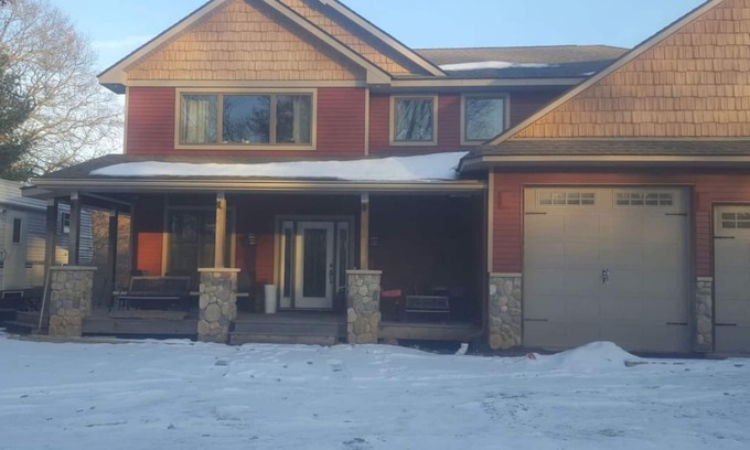 St. Joseph House | Hideaway From The Twin Cities: Sharing my personal residence, 5 Bedroom options