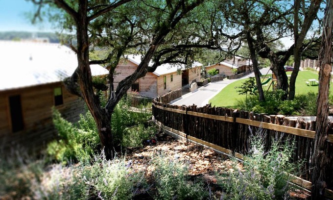 Canyon Lake Hotel | Hideout on the Horseshoe