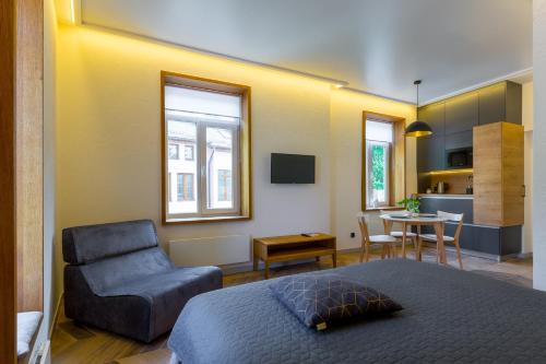 Lviv City Center Apartment | High castle park view studio