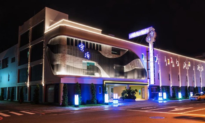 East District Hotel | High Cloud Motel