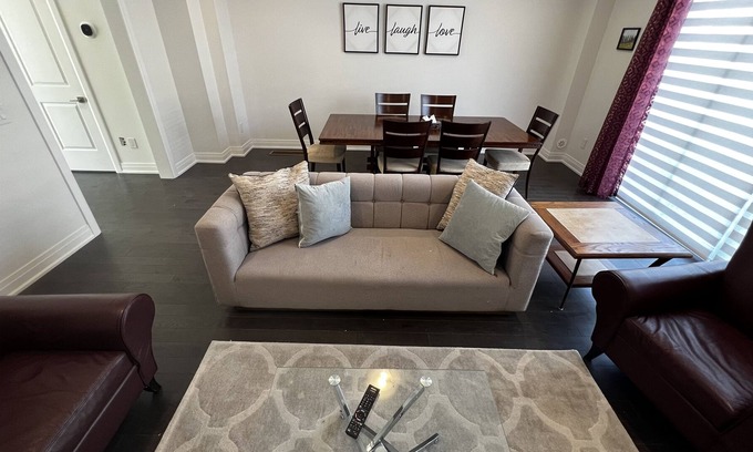 Aurora House | High End Home in Heart Of Newmarket