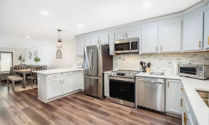 Lake Delton Condo | High End Lake Luxury On 2 Floors Boat Slip
