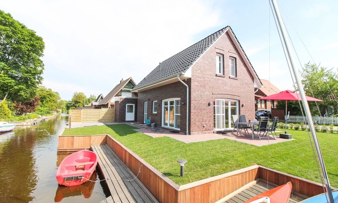 Sudbrookmerland House | High quality & detached holiday home for up to 4 persons + baby (NEW BUILDING!)