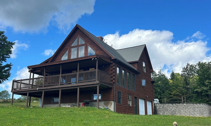 Franklin County Ski Chalet | High View Lodge, log chalet with unparalleled views of Western Maine Mountains