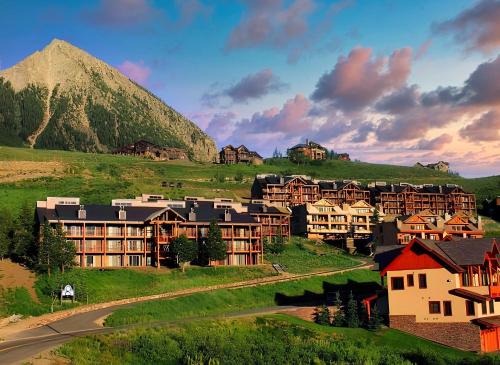 Crested Butte Apartment | Highest Condo in CB with Stunning Views from Porch