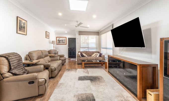 Highett House | Highett Charm - 3 Bedroom Unit