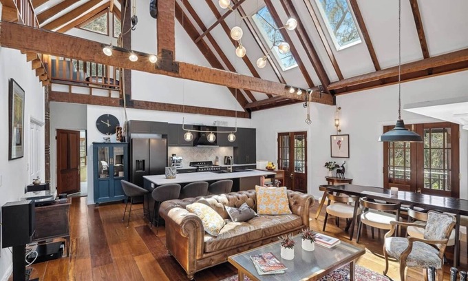 Bowral House | 'Highgate' - As featured on the Cover of Highlife Magazine. World Class Highlands living.