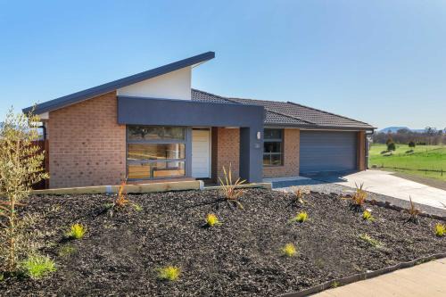 Mansfield House | Highlands Haven