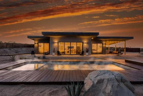 Joshua Tree House | Hightail House- Heated Pool & Spa Joshua Tree