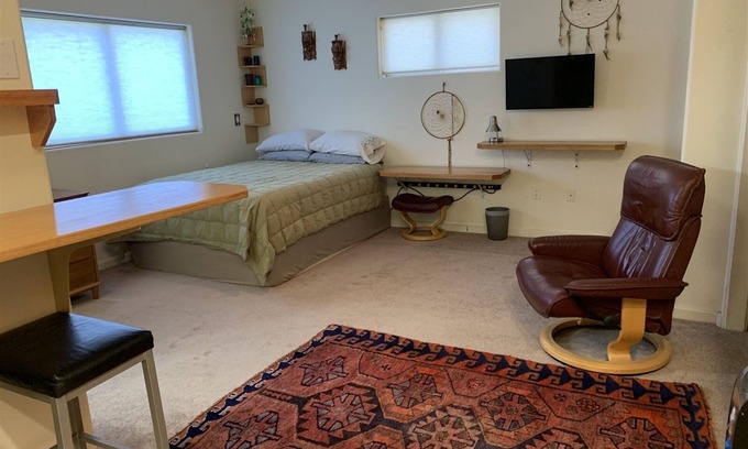 Taos Ski Valley Condo | Hiker's Studio - 202