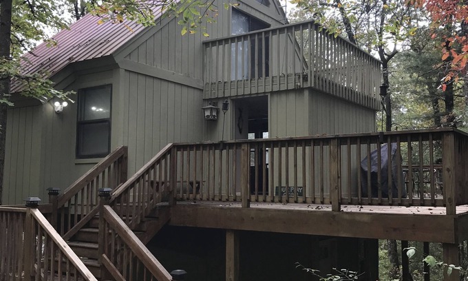 Lakemont Cabin | "HIKERS REST" :Rabun County GA; Hiking/Biking/Trails, Winery, Tallulah Gorge