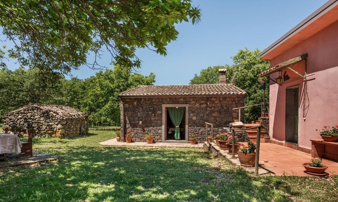 Maletto Villa | Hill-View Villa in Maletto with Garden