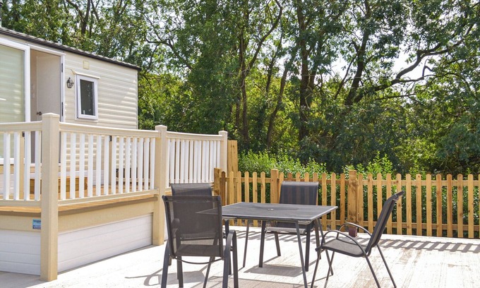 Gainsborough Cottage | Hillcrest Caravan - UK44798