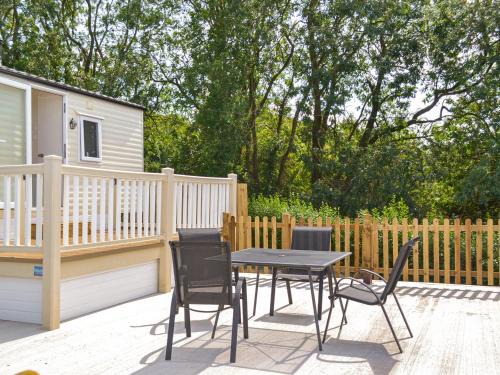 Gainsborough House | Hillcrest Caravan - Uk44798
