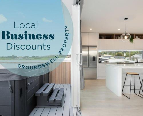 Raglan House | Hillside Haven