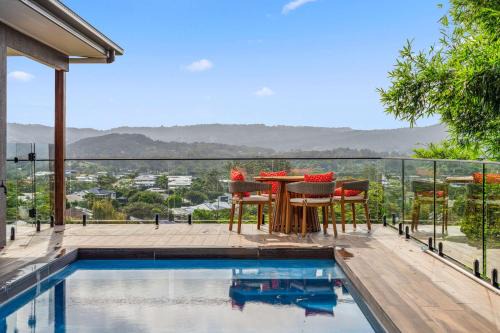 Woombye House | Hillside Hideaway - Hinterland Escape with Panoramic Views