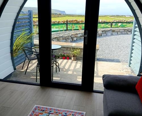 Doolin Ski Chalet | Hillside Hideaway