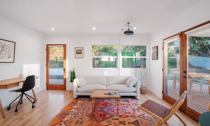 Los Angeles House | Hillside House with DTLA Views + Zen Cedar Tub