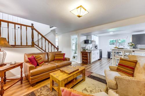 Northeast Colorado Springs Apartment | Hillside Place with Mountain Views about 8 Mi to Dtwn!
